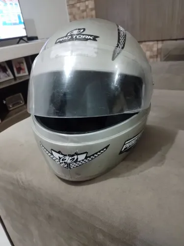 Capacete de motoqueiro tamanho 58