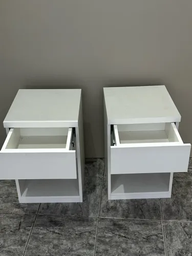 Mesa de cabeceira