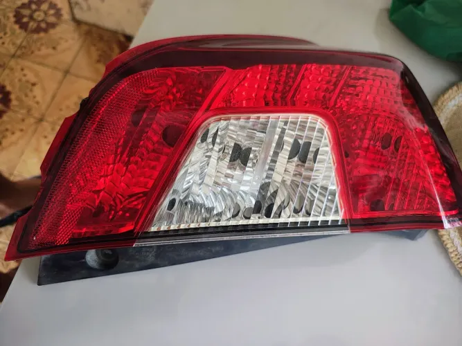 Lanterna traseira Honda fit 2015