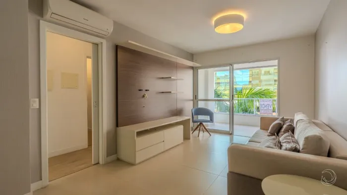 Apartamento com 3 quartos sendo 1 suíte na Agronômica