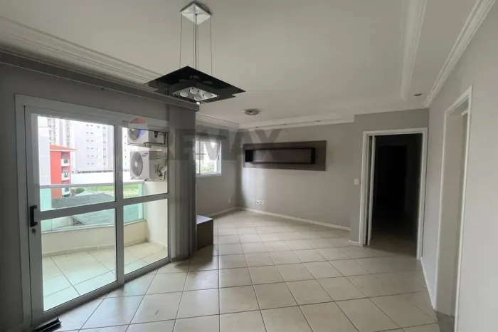 Apartamento para alugar de 90 m² no Campolim, 3 Dormitórios