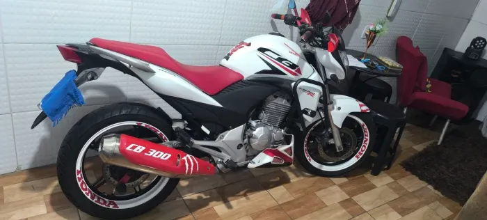 Moto CB 300R A Mais Top de Aracaju