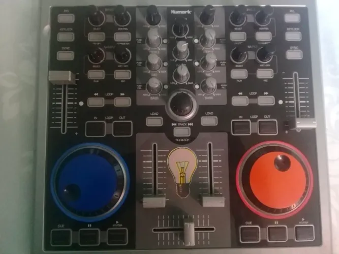 Controladora Numark