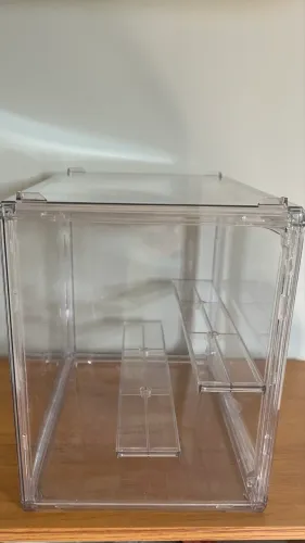 Caixa vitrine exibição. 