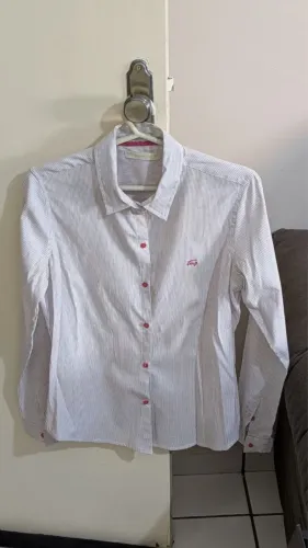 Camisa social feminina da marca TNG, linha tng WOMAN, tamanho P.