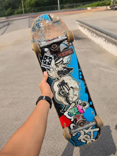 SKATE PROFISSIONAL USADO