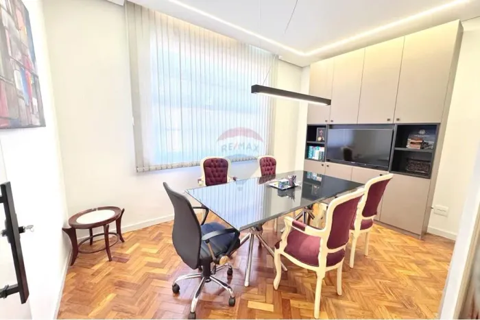 Sala comercial à venda centro BH 3 salas unificadas, sala espaçosa com banheiro, cozinha