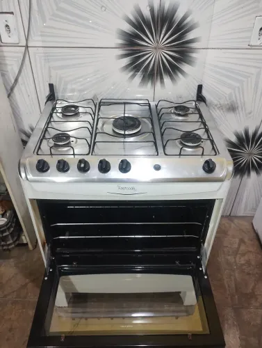 Vendo fogão semi novo 