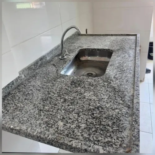 Pia de cozinha de mármore 1,20 X 60 cm com Cuba e torneira