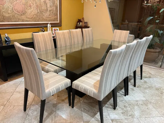 Mesa de Jantar 10 Lugares com Vidro 15mm + 10 Cadeiras (Excelente Estado)