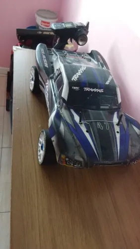 Automodelo 1/8 elétrico 