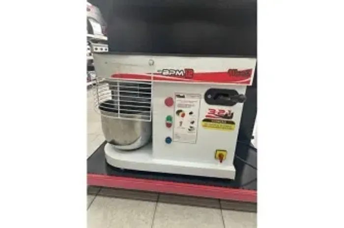 BATEDEIRA PLANETÁRIA 12LT