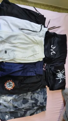 Bermuda masculina 2 em 1 semi nova