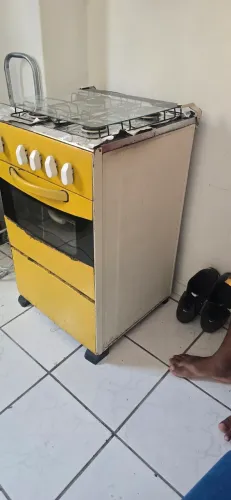 Vende-se fogão 200 $