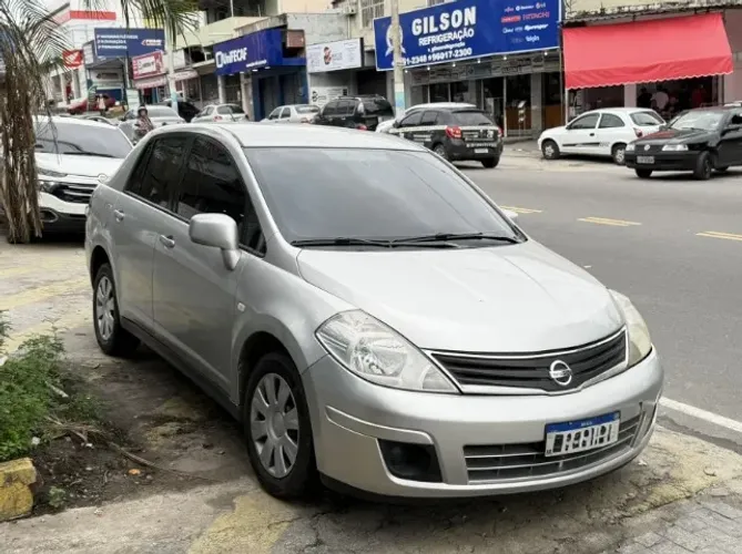 Nissan Tiida Sedan 1.8 16V Flex Fuel 4P 2012
