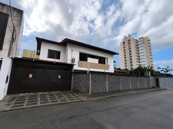 Casa Comercial para aluguel, 4 quartos, 3 suítes, 1 vaga, Salgado Filho - Aracaju/SE