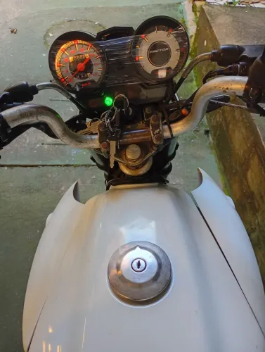Vendo moto factor 125 ano 2015 2016