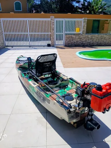 Caiaque Airon com motorização jetturbo cut 3.5 +sonar Hummibird piranha Max 4