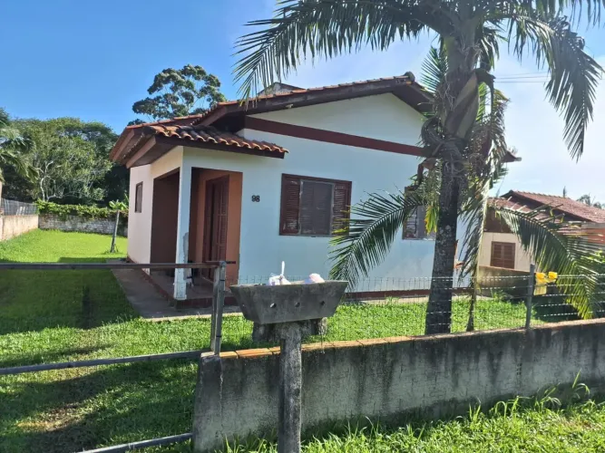 Vendo casa em ótima localização abaixo do preço de avaliação 