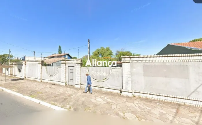 Casa comercial com aprox 360n² no bairro Ipanema em Porto Alegre/RS