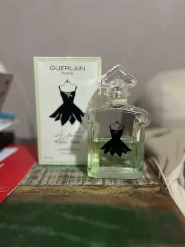 Perfume Guerlain La Petite Robe Noire Pétales 100ml