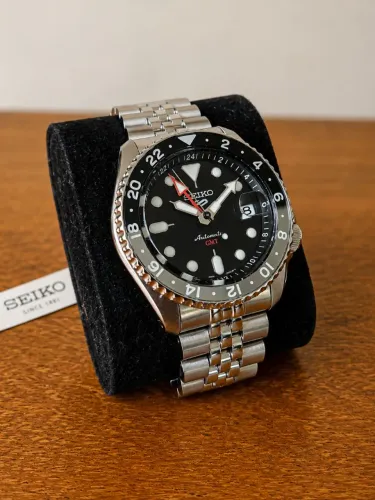 Seiko 5 Sports GMT Ref: SSK001K1