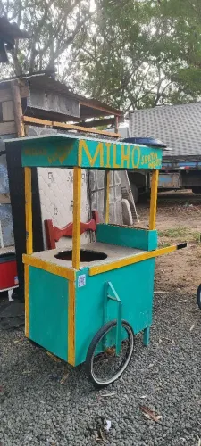 Carrinho de milho para praia