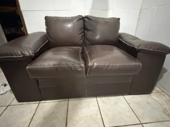 Sofá 2 lugares