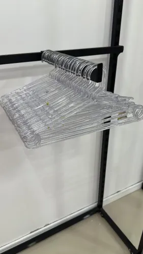Cabides transparentes de acrílico- kit 1.300 cabides e 700 com presilhas 