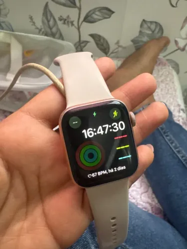 Apple whatch série 4