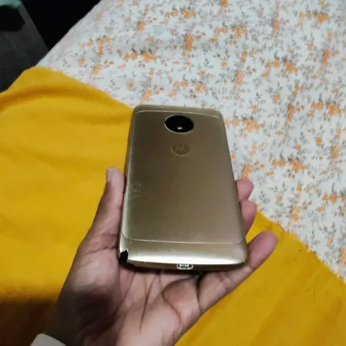 Moto G5