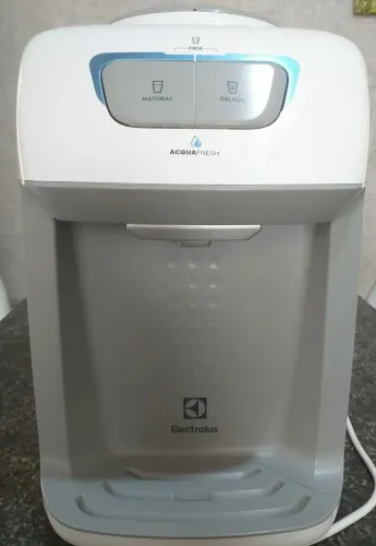 Bebedouro eletrolux