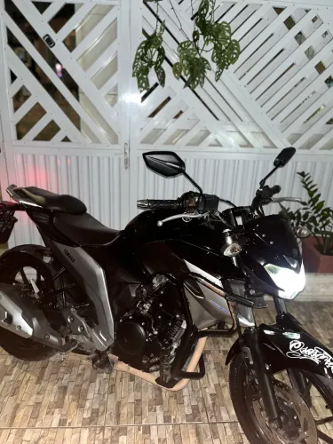 FAZER 250 2021