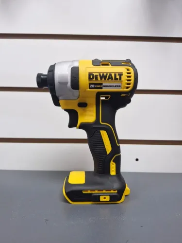 Parafusadeira Chave de Impacto 20V Dewalt 