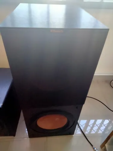 Par de caixas klipsch sw-12