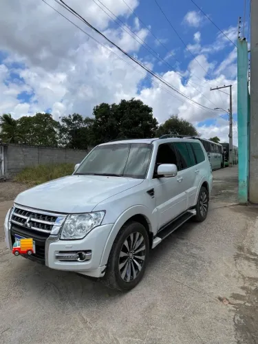Mitsubishi Pajero HPE Full 3.2 4X4 T.i.dies. 5P AUT 2019