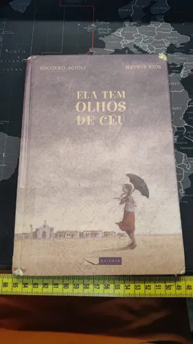Livro - "Ela tem Olhos de Céu"