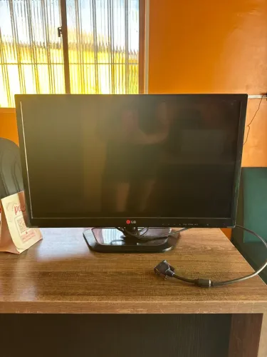 Monitor LG 24