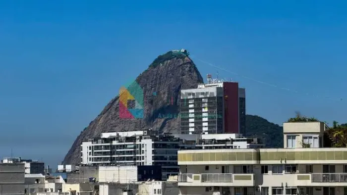 Casa enorme com vista para o Pão de Açúcar