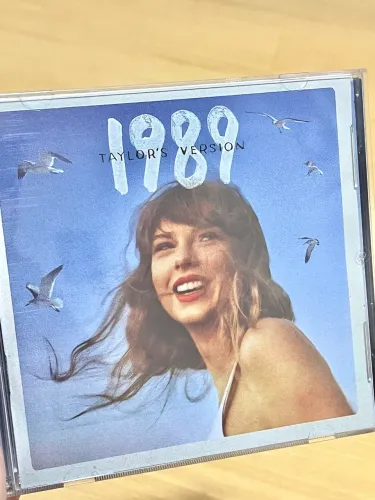 1989 TV Deluxe Version Taylor Swift