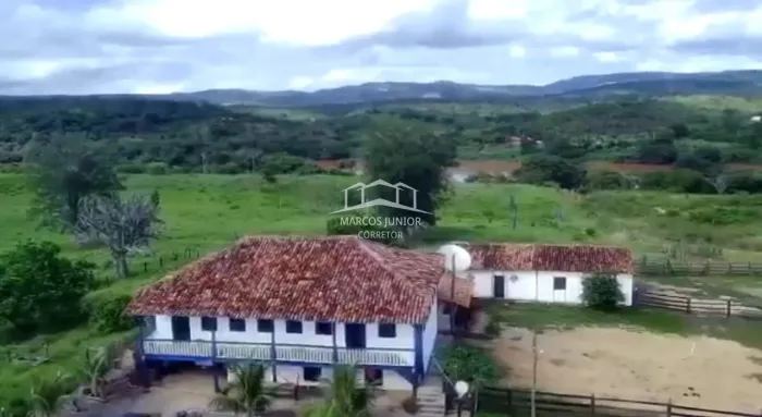 OTIMA FAZENDA EM MINAS GERAIS CENTENARIA DE PORTEIRA FECHADA COM MUITA AGUA
