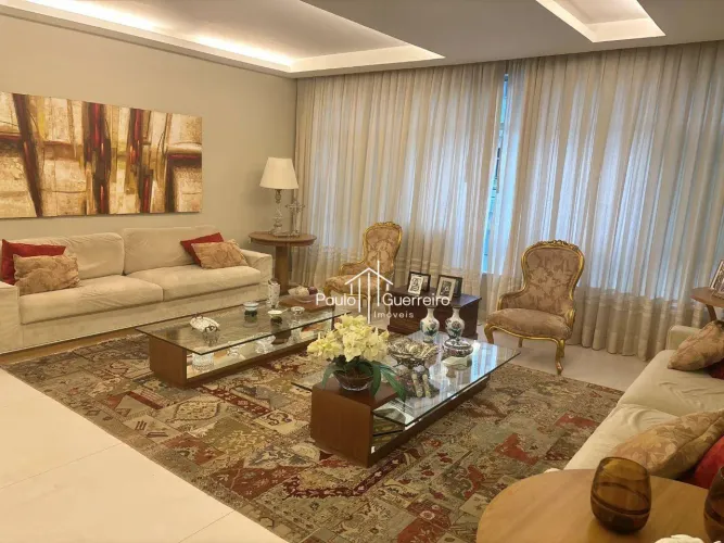 Apartamento 4 Qtos/3 Suítes na quadra da Praia de Icaraí