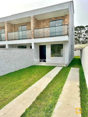 Vendo sobrado geminado no Rio Vermelho em Florianópolis.