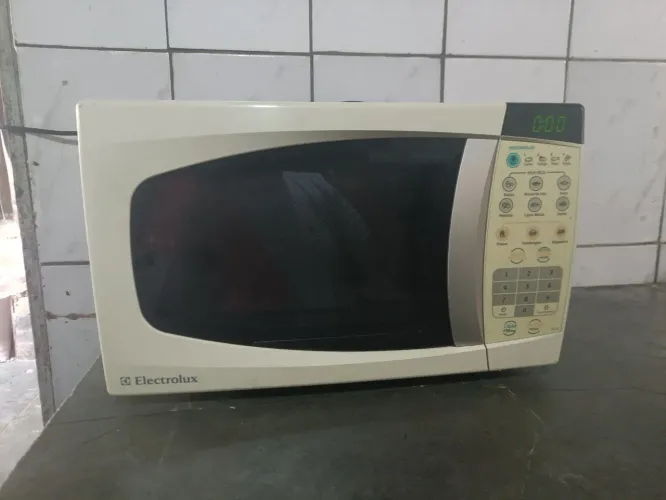 Microondas Electrolux 20 litros