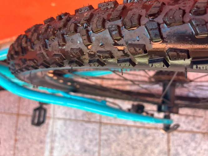 Vendo bicicleta Dropp Aro 29 com quadro de alumínio e freios a disco.