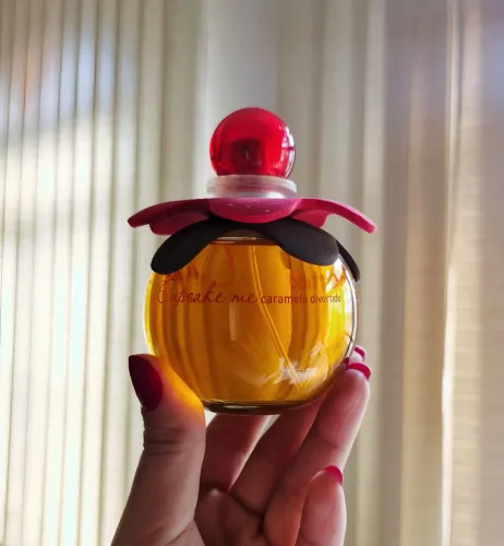 Perfume Raro Cupcake Me Caramelo Divertido 100ml - L'acqua Di Fiori