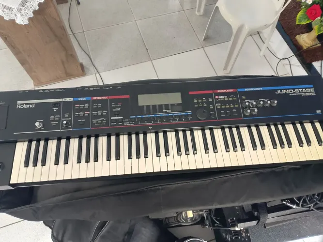 Vendo ou troco Juno Stage