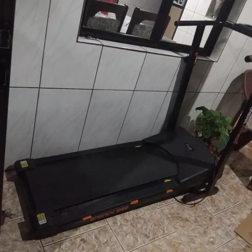 VENDO ESTEIRA ELÉTRICA