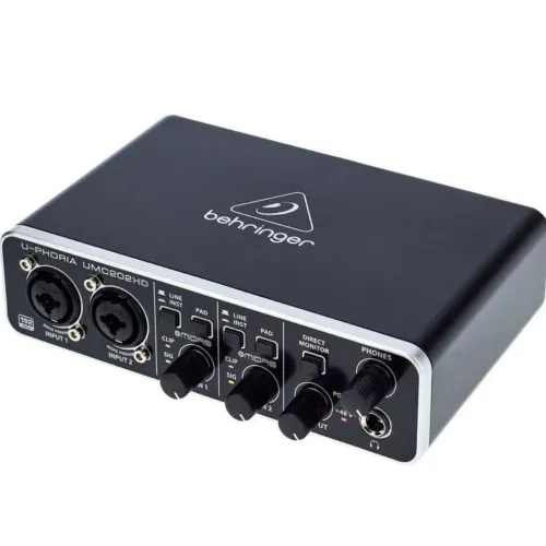 Behringer UMC202HD 