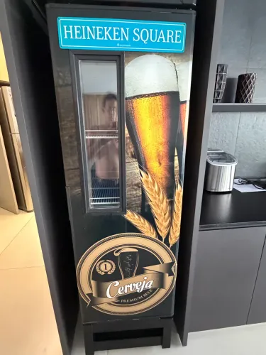PROMOÇÃO Cervejeira Metalfrio - em ótima condição